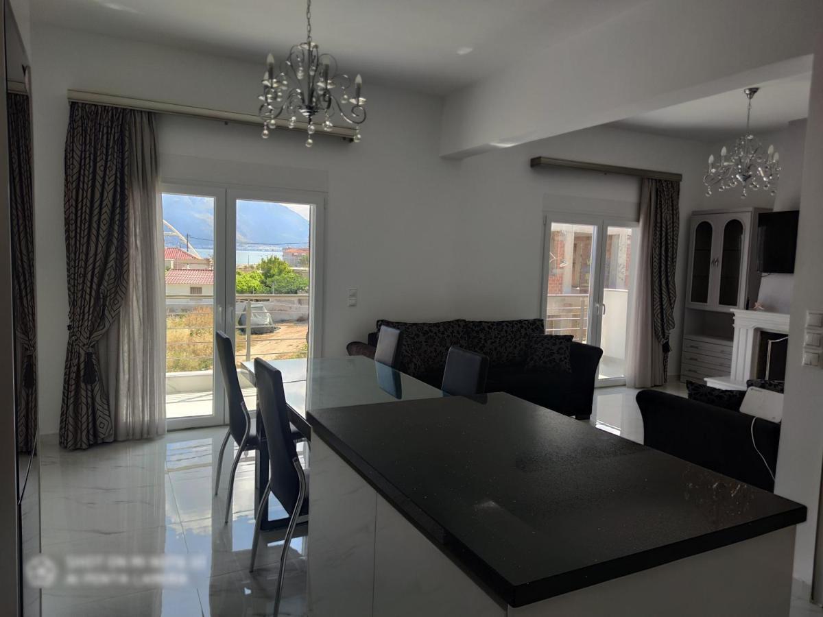 Black & White Seaside House Kalamia Corinth 外观 照片