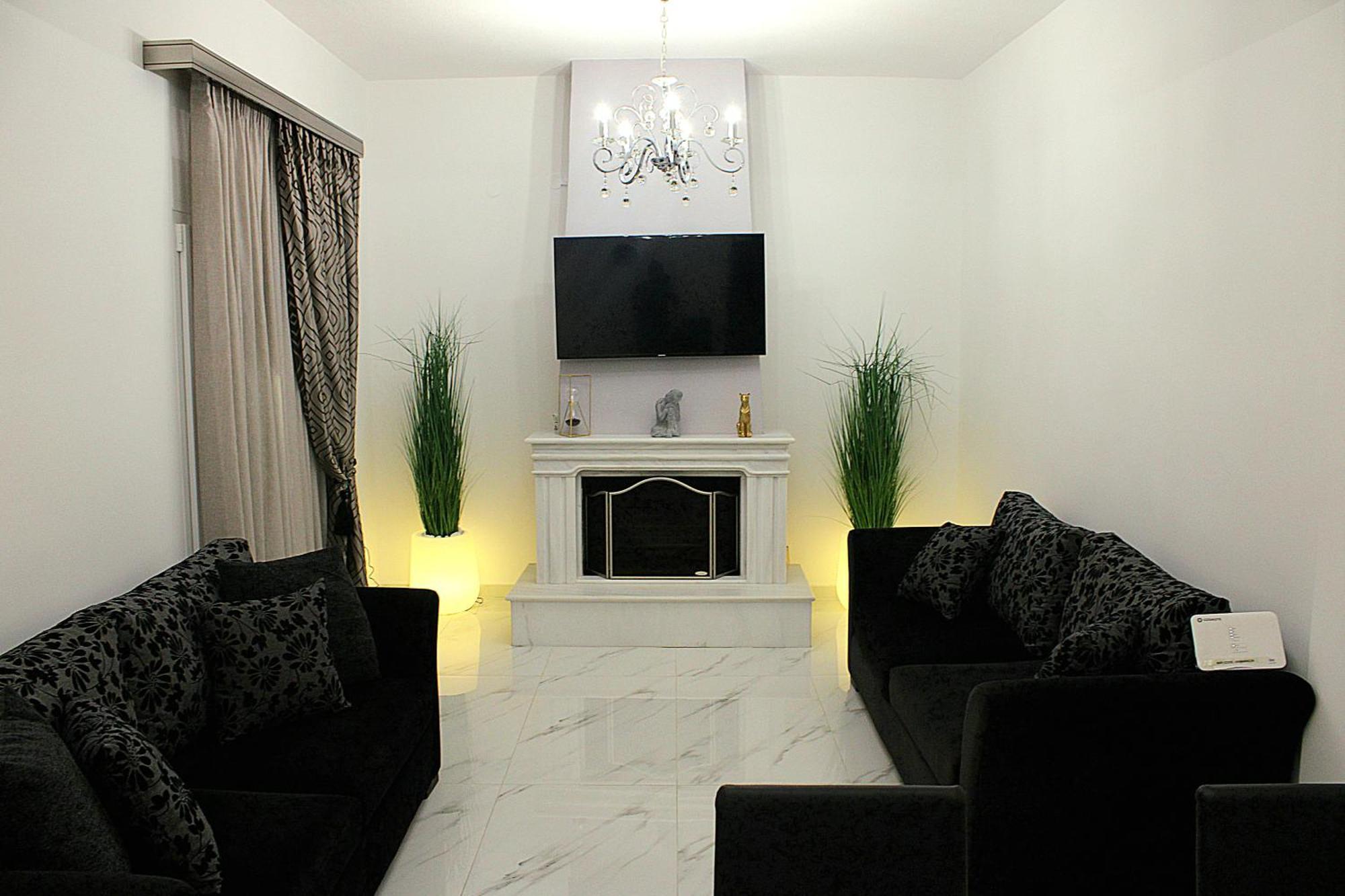 Black & White Seaside House Kalamia Corinth 外观 照片